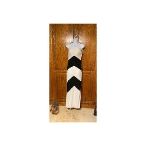 Sheek Evening Dress with side slit